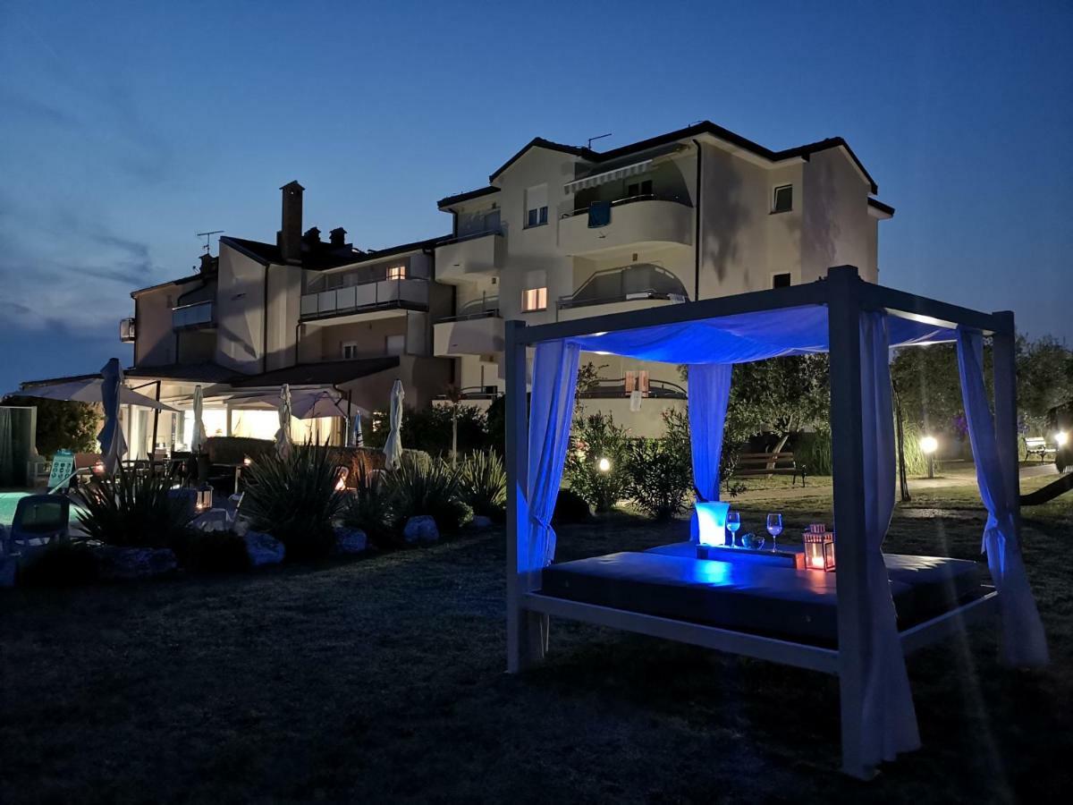 Villa Badi Lovrečica Exterior foto