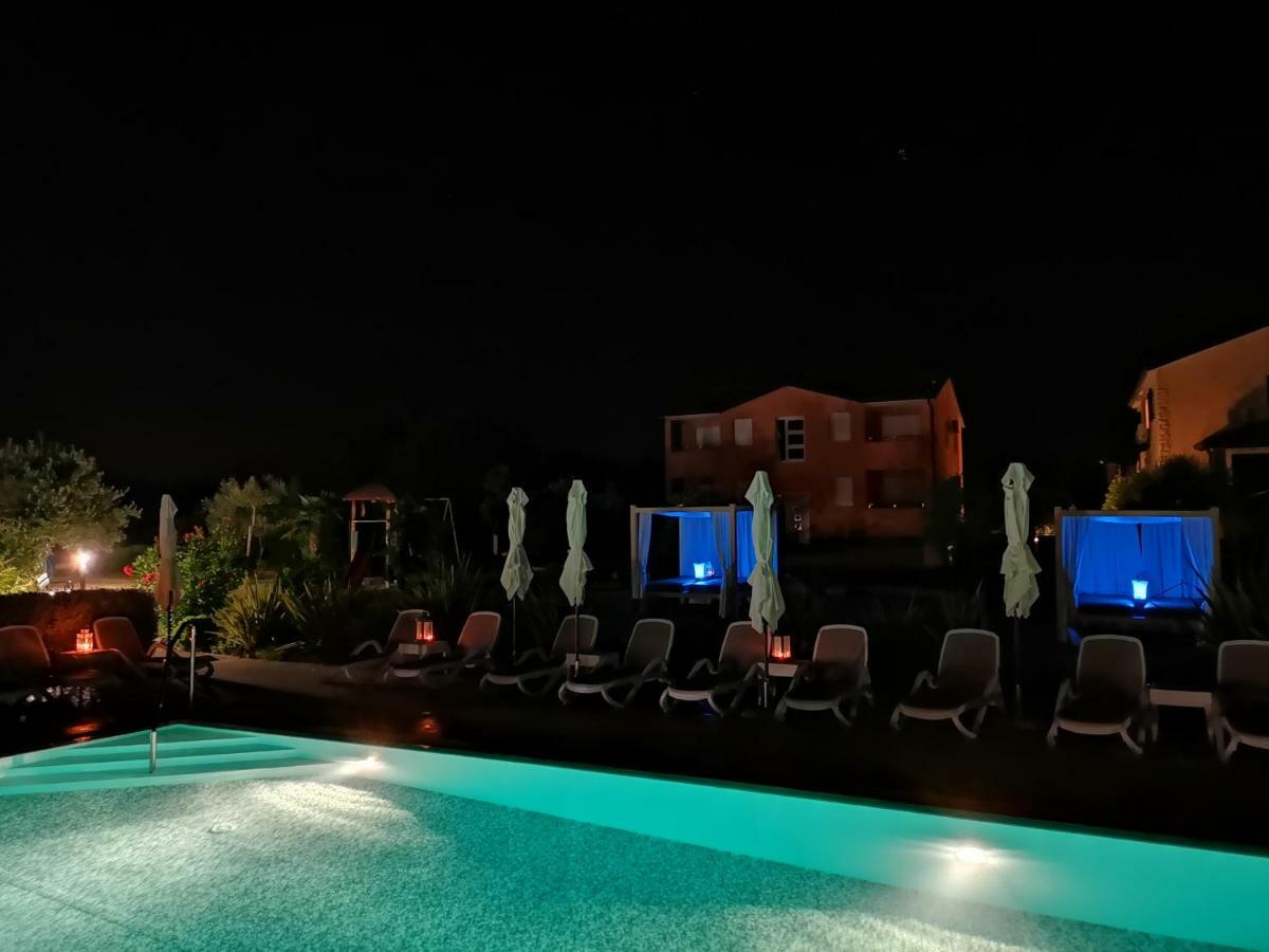 Villa Badi Lovrečica Exterior foto